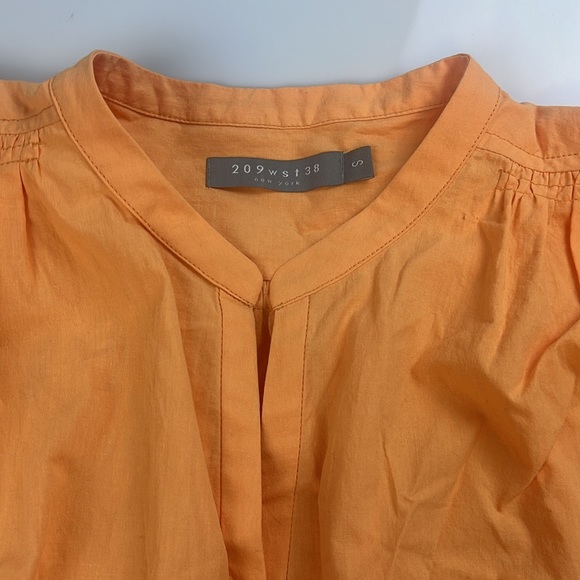 209 WST New York Shirred Shoulder Button Down Shirt  S127-30 - Picture 2 of 3